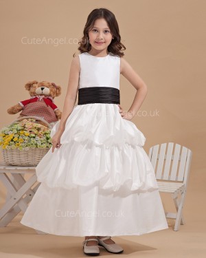 Fitted Girls Ivory Floor-length A-line First Communion / Flower Girl Dress