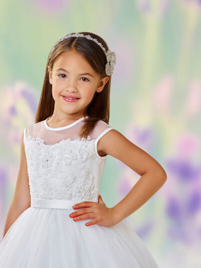 Girls Dress Style 0611918 Ivory Floor-length Lace , Beading , Applique Round Ball Gown Dress in Choice of Colour Girls Dress Style 0611918 Ivory Floor-length Lace , Beading , Applique Round Ball Gown Dress in Choice of Colour
