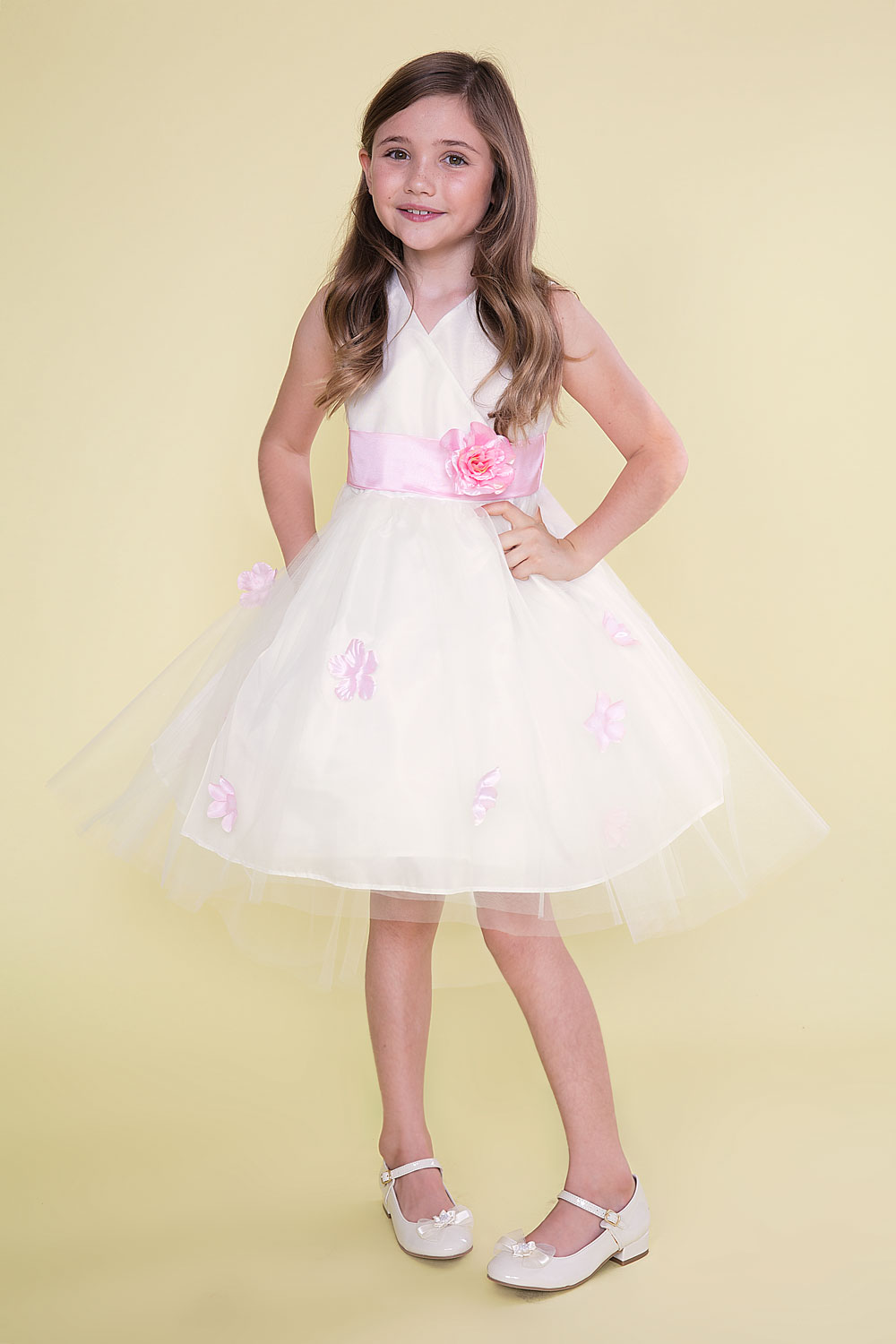 Girls Dress Style 0621418 White Knee-Length Bowknot , Hand Made Flower V-neck A-line Dress in Choice of Colour