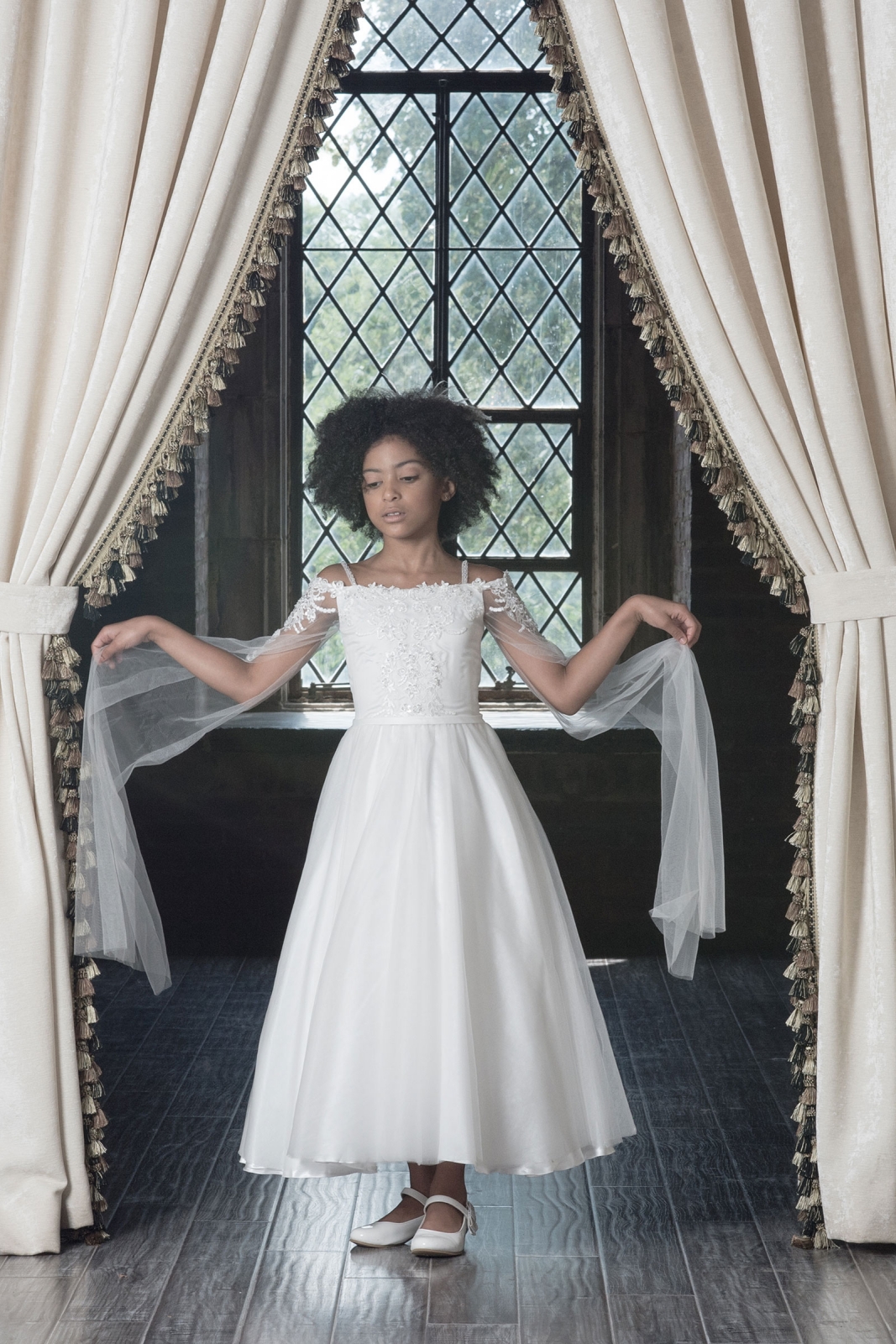 Girls Dress Style 0622718 Ivory Tea-length Applique Bateau A-line Dress in Choice of Colour