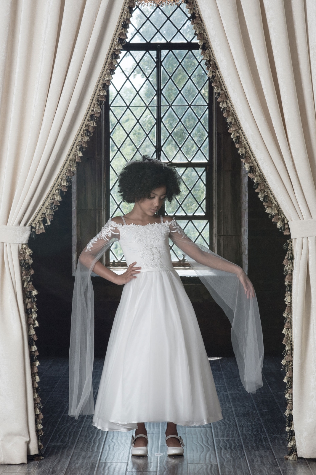 Girls Dress Style 0622718 Ivory Tea-length Applique Bateau A-line Dress in Choice of Colour