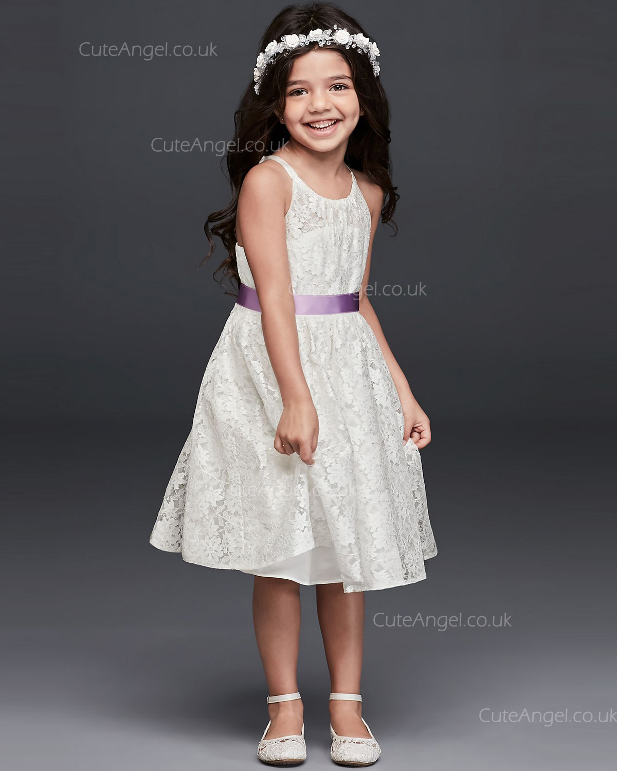 A-line Princess Knee Length Lace Tie Back Halter Flower Girl Dress